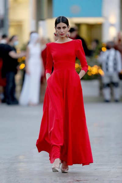Κόκκινο Μακρύ Βραδινό Φορεμα